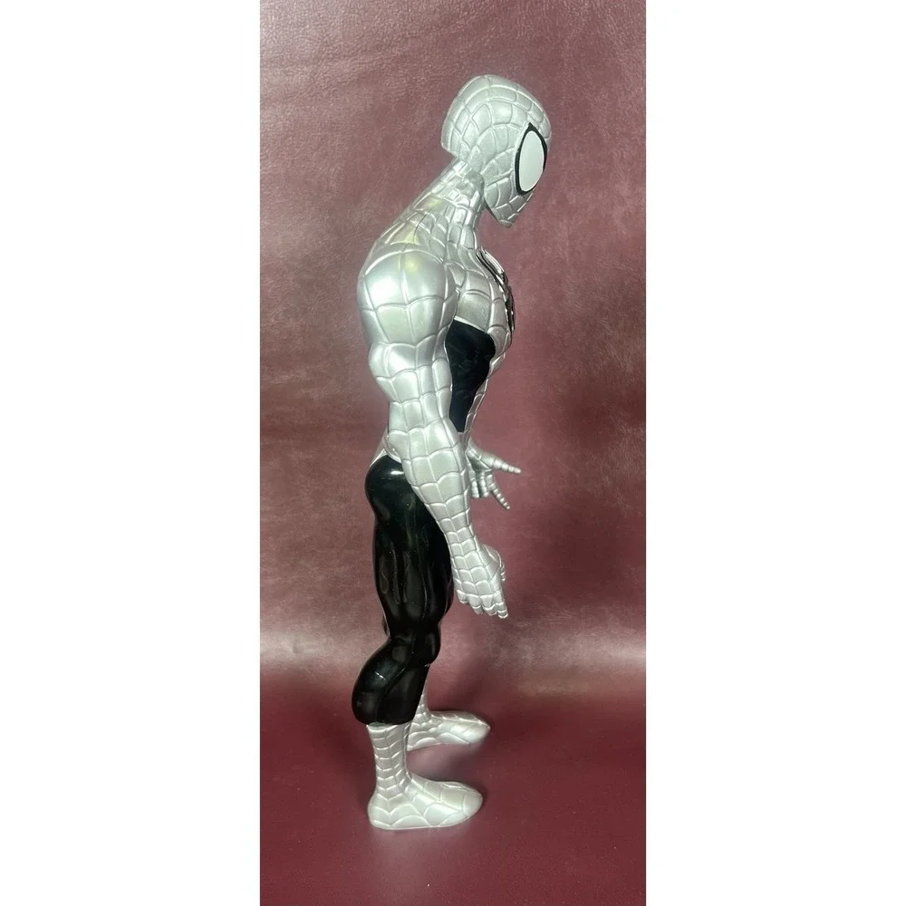 Marvel Hasbro Armored Silver Suit Spiderman‎  11